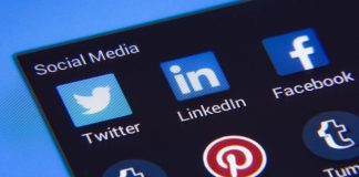 Empresarios de las NTIC se colocan sobre el Estado Social media