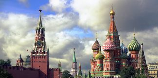 Rusia es muy grande para que solo sea de los rusos Rusia, plaza roja de Moscú